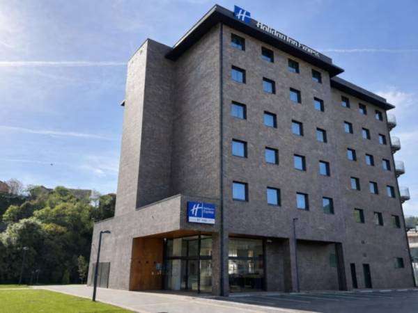 Holiday Inn